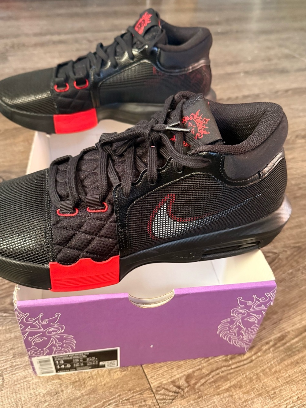 Nike LeBron Witness VII Bred Sneakers